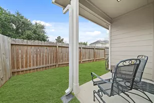 12923 Pecan Shores Dr, Houston, TX 77044 - Photo 39