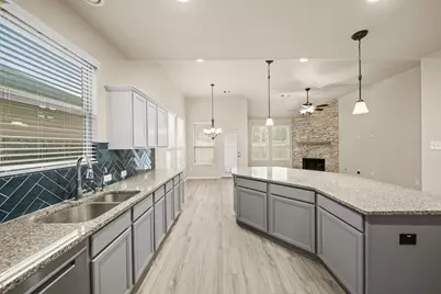 12923 Pecan Shores Drive, Houston, TX 77044 - Photo 13