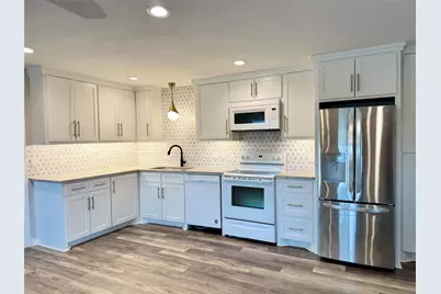 2311 Avenue O, Galveston, TX 77550 - Photo 3