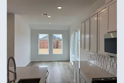 2816 Mackinac Bay Drive, Texas City, TX 77568 - Photo 9