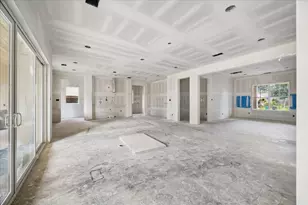 1335 Gardenia Dr, Houston, TX 77018 - Photo 9