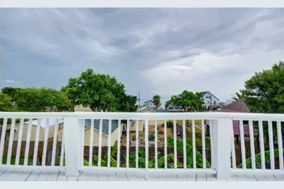 641 4th Street, San Leon, TX 77539 - Photo 33