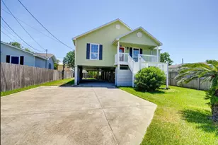 641 4th St, San Leon, TX 77539 - Photo 1