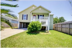 641 4th St, San Leon, TX 77539 - Photo 3