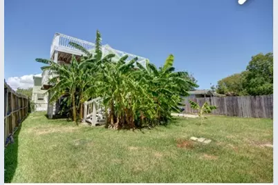 641 4th Street, San Leon, TX 77539 - Photo 35