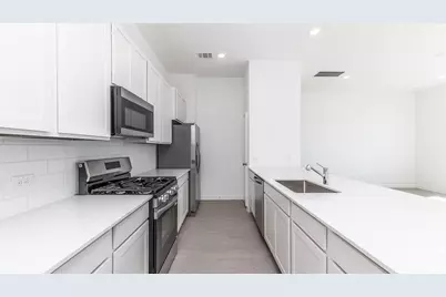 2206 Diagonal Ln, Houston, TX 77051 - Photo 7