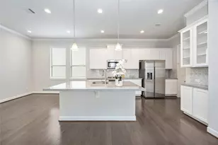 9603 Cambridge Manor Ln, Houston, TX 77045 - Photo 9