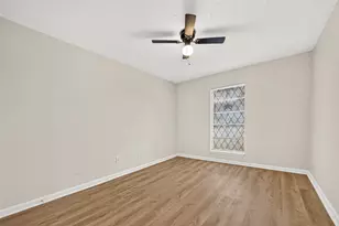 6914 Rockergate Dr, Missouri City, TX 77489 - Photo 31