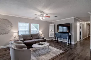 164 Varsity Dr, Huntsville, TX 77340 - Photo 3