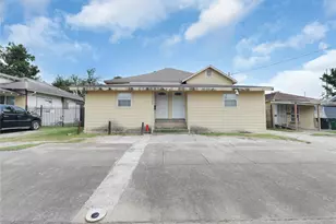7525 Canal St, Houston, TX 77012 - Photo 1