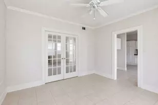 1655 Hawthorne St, Houston, TX 77006 - Photo 29
