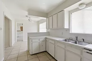 1655 Hawthorne St, Houston, TX 77006 - Photo 23