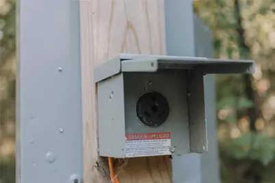 384 Somerset, Livingston, TX 77351 - Photo 9