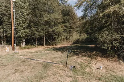 384 Somerset, Livingston, TX 77351 - Photo 5