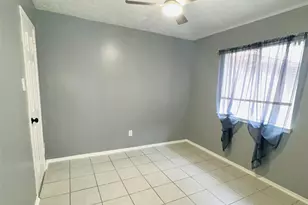 2115 Barrington Pl Dr, Sugar Land, TX 77478 - Photo 17