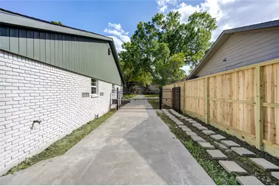 4314 Nenana Drive, Houston, TX 77035 - Photo 39