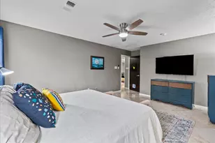 16006 Brookvilla Dr, Houston, TX 77059 - Photo 17