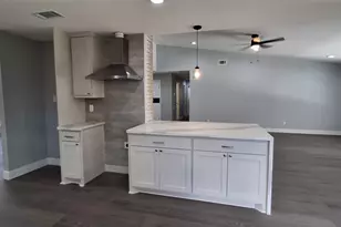 7807 Bellerive Dr Dr, Houston, TX 77036 - Photo 17