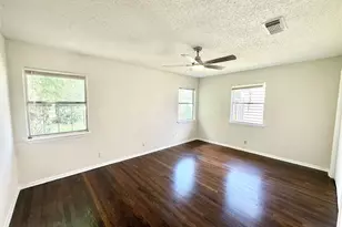 5315 Newkirk Ln, Houston, TX 77021 - Photo 9