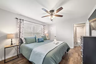 702 S 2nd St, La Porte, TX 77571 - Photo 9