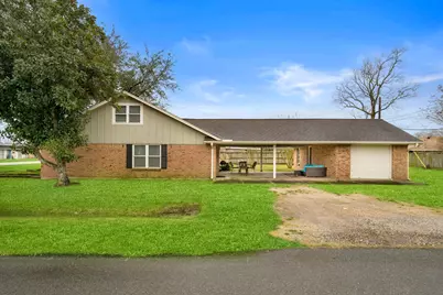 702 S 2nd Street, La Porte, TX 77571 - Photo 1