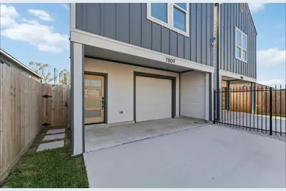7805 Dyer St, Houston, TX 77088 - Photo 27