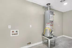 609 Debbie Ln, Alvin, TX 77511 - Photo 23