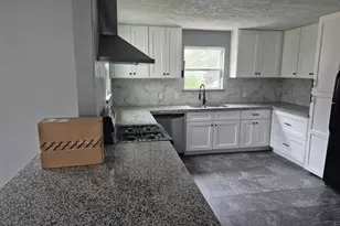 1017 Hazel Ave, Huntsville, TX 77320 - Photo 19