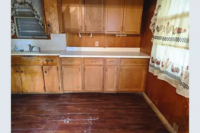 106 N Texas Street, Texas City, TX 77591 - Photo 3