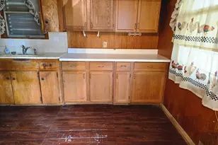 106 N Texas St, Texas City, TX 77591 - Photo 3