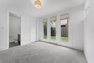 9635 Riddlewood Ln, Houston, TX 77025 - Photo 9