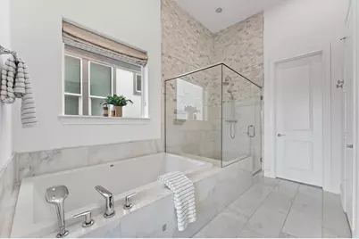 9635 Riddlewood Lane, Houston, TX 77025 - Photo 19