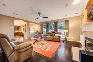 3211 Hickory Grove Ln, Pearland, TX 77584 - Photo 11