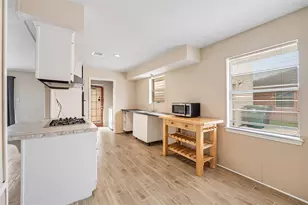 70 Annette Ln, Houston, TX 77076 - Photo 9