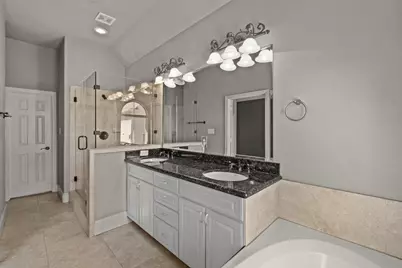 325 Grove Street, Houston, TX 77020 - Photo 27