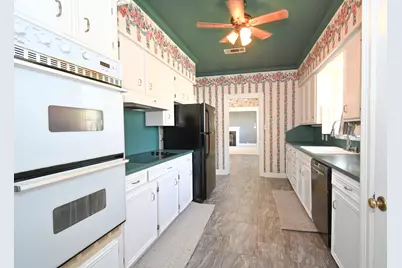 2801 Avenue I, Bay City, TX 77414 - Photo 31
