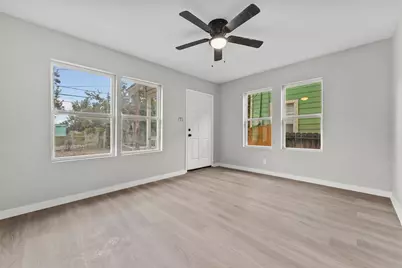 7425 Avenue E, Houston, TX 77011 - Photo 25