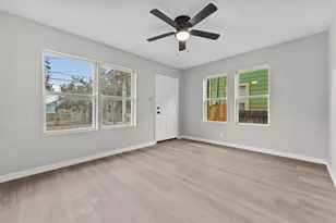 7425 Ave E, Houston, TX 77011 - Photo 25