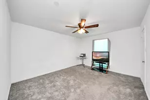 8100 Creekbend Dr, Houston, TX 77071 - Photo 9