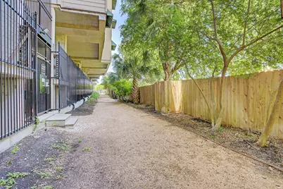 1711 Old Spanish Trail Trail #126, Houston, TX 77054 - Photo 21