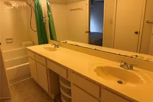 7575 Cambridge St, Houston, TX 77054 - Photo 19