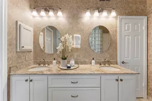 70 Amberglow Ct, The Woodlands, TX 77381 - Photo 27