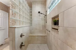 70 Amberglow Ct, The Woodlands, TX 77381 - Photo 29