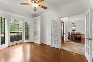 70 Amberglow Ct, The Woodlands, TX 77381 - Photo 9