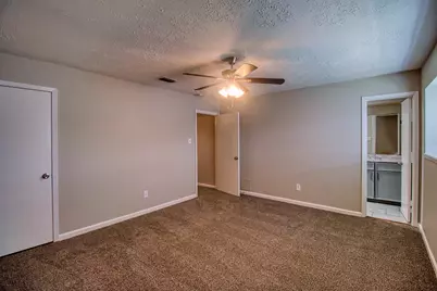 6393 S Briar Bayou Drive, Houston, TX 77072 - Photo 15