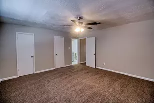 6393 S Briar Bayou Dr, Houston, TX 77072 - Photo 13