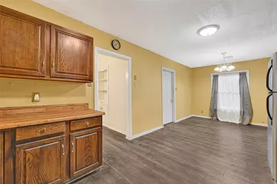 701 E Humble Street, Baytown, TX 77520 - Photo 17