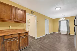 701 E Humble St, Baytown, TX 77520 - Photo 17