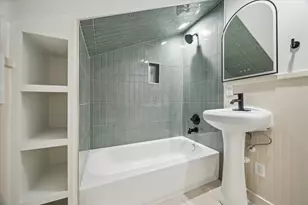 3902 Zina Wy, Houston, TX 77018 - Photo 19