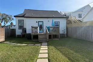 3424 Ursuline St, Galveston, TX 77550 - Photo 41